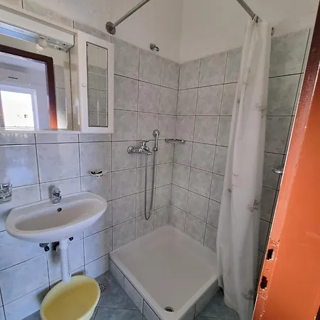 Apartment Bada *